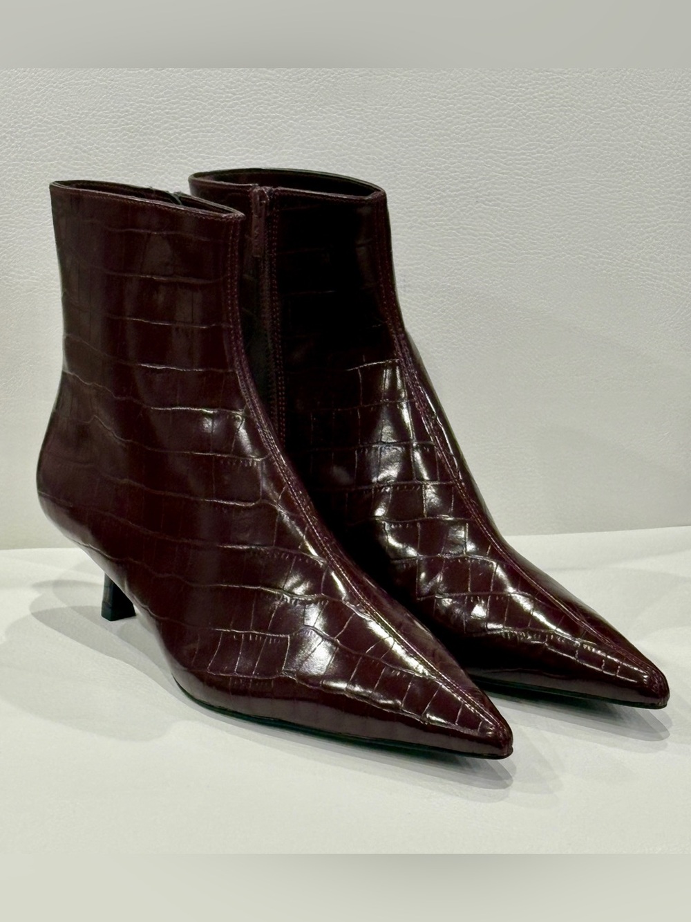 MNG Croc Embossed Burgundy Kitten Heel Coco Boots Size 42 US 10